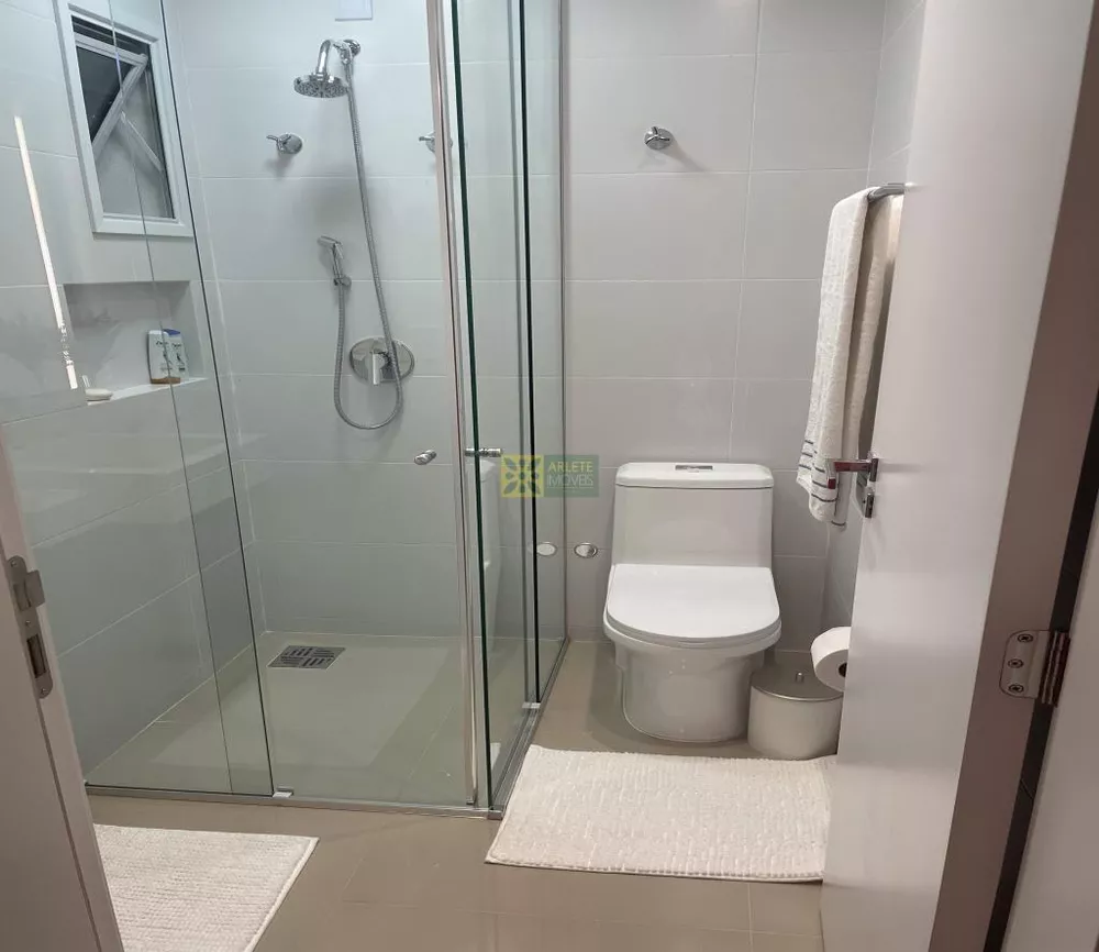 Apartamento à venda com 3 quartos, 130m² - Foto 3