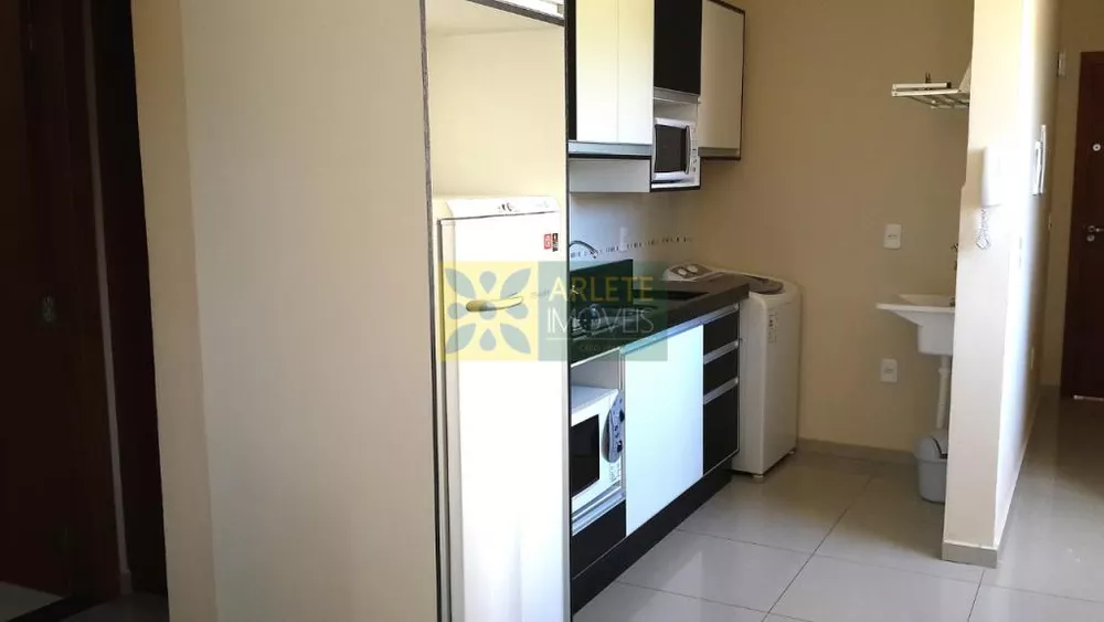 Prédio Inteiro à venda com 18 quartos, 90m² - Foto 2