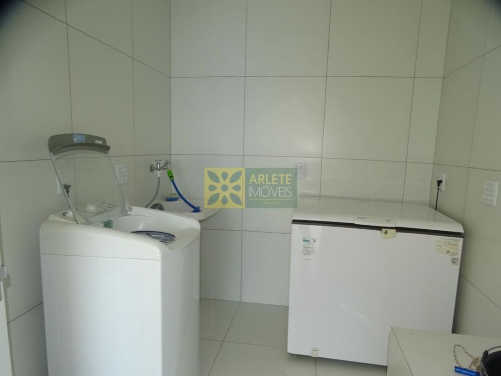 Casa, 4 quartos, 278 m² - Foto 2