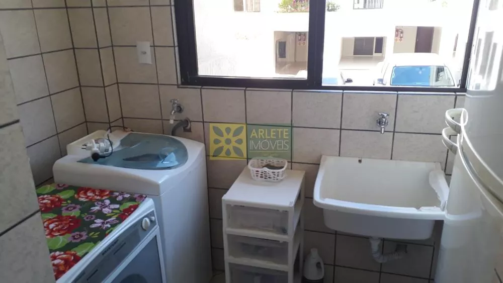 Apartamento à venda com 4 quartos, 230m² - Foto 4