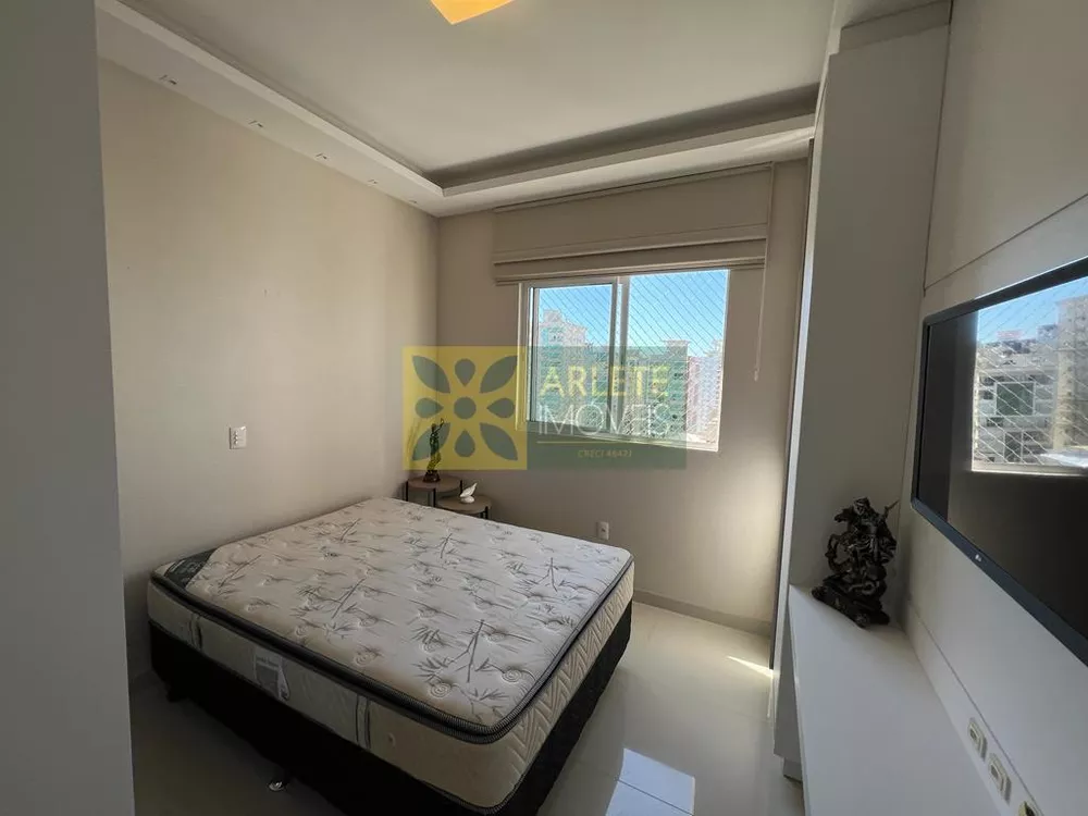 Apartamento à venda com 4 quartos, 192m² - Foto 6