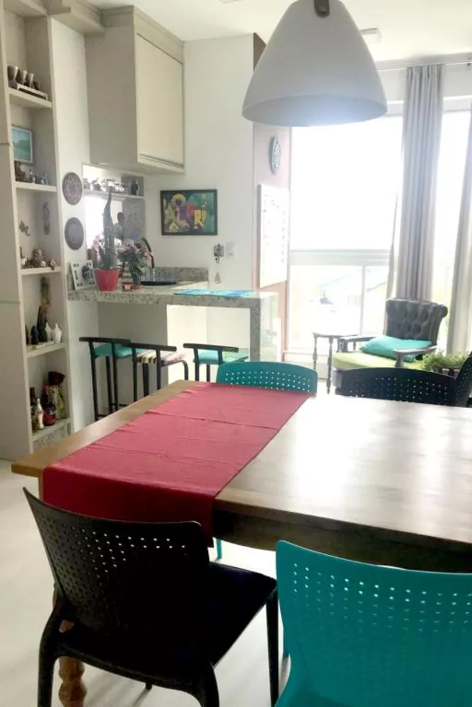 Apartamento à venda com 2 quartos, 74m² - Foto 3