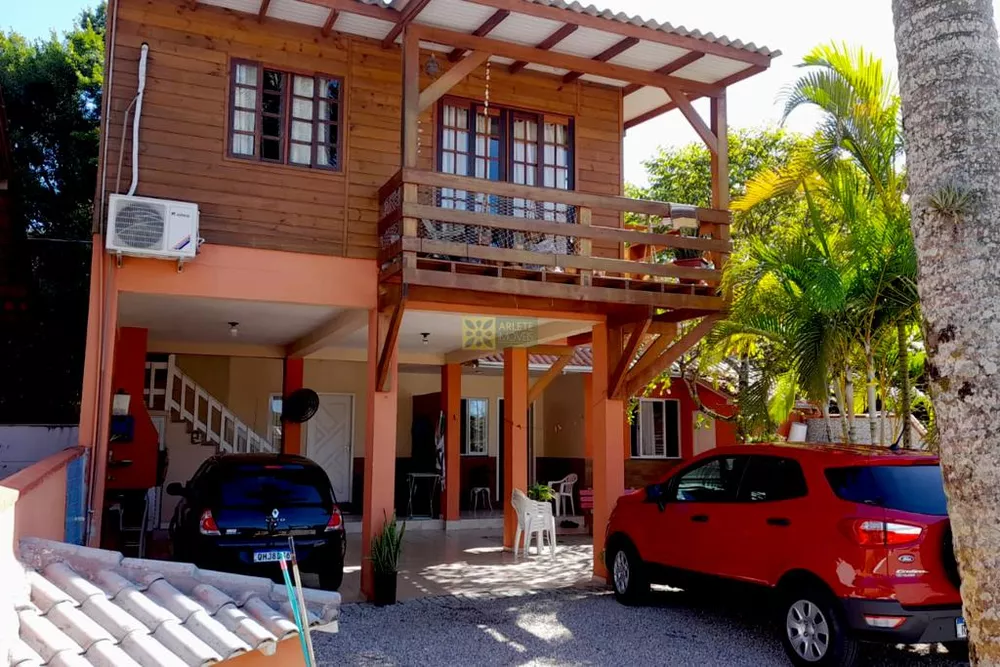 Casa Comercial à venda com 6 quartos, 300m² - Foto 4