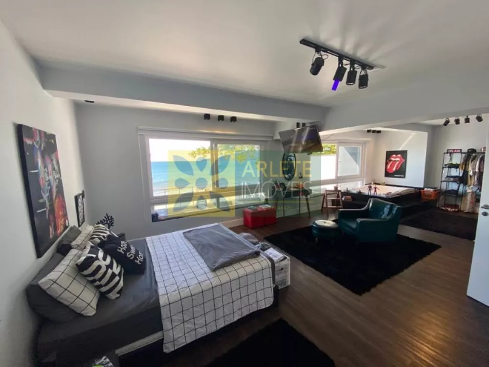 Casa à venda com 7 quartos, 350m² - Foto 3