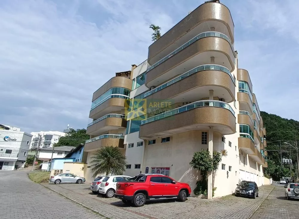 Apartamento à venda com 3 quartos, 103m² - Foto 1