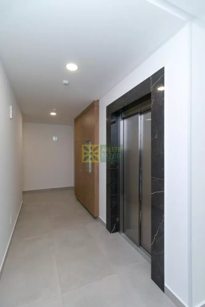 Apartamento à venda com 2 quartos, 89m² - Foto 3