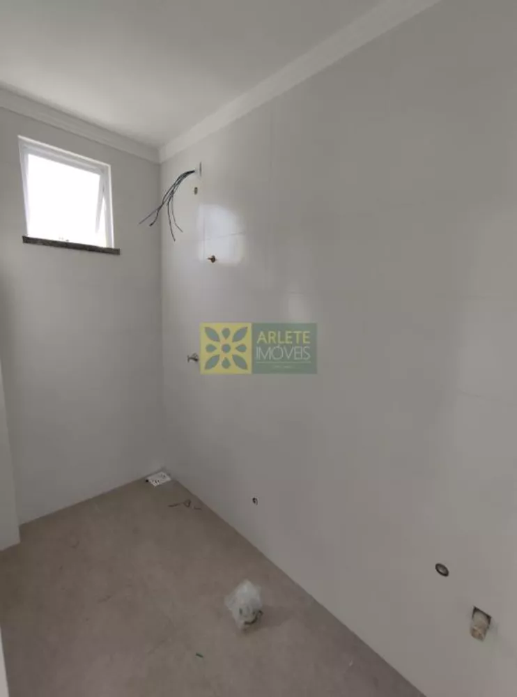 Apartamento à venda com 3 quartos, 135m² - Foto 5