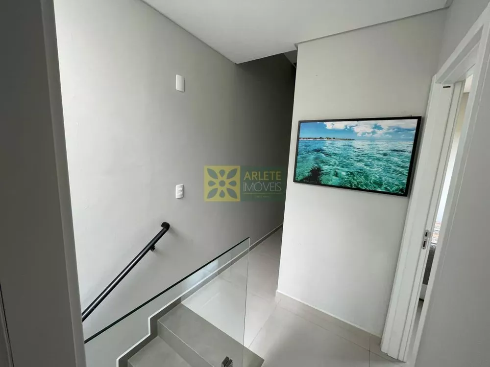 Casa à venda com 3 quartos, 112m² - Foto 6