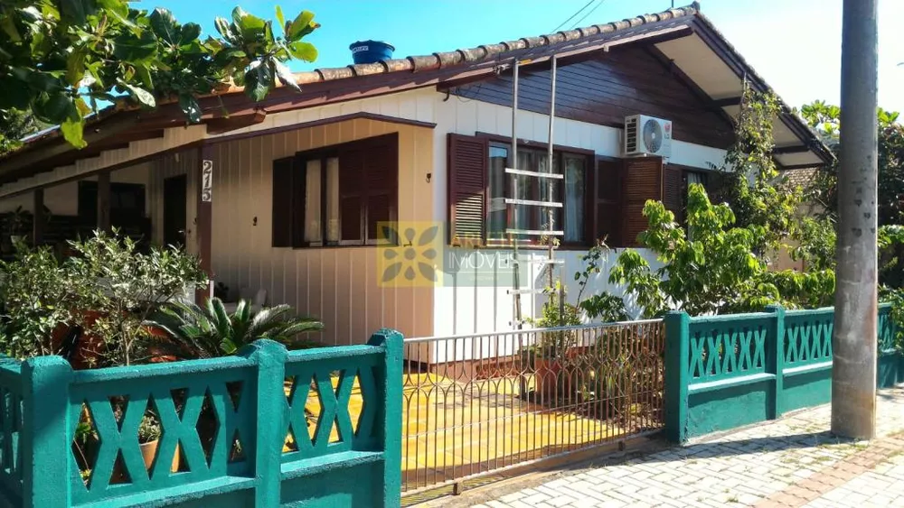 Casa Comercial à venda com 4 quartos, 174m² - Foto 2