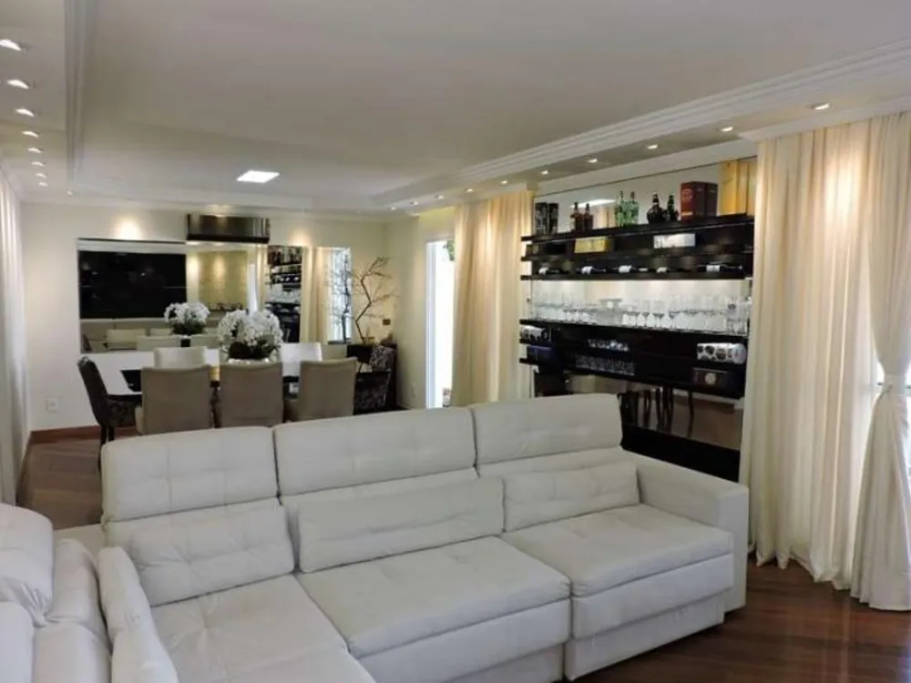 Sobrado, 4 quartos, 250 m² - Foto 1