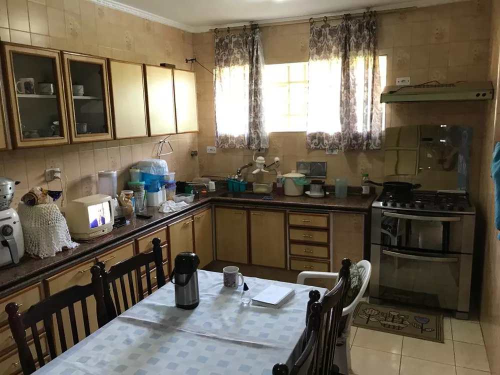 Casa à venda com 3 quartos, 250m² - Foto 7