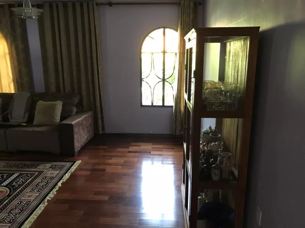 Casa à venda com 3 quartos, 250m² - Foto 5