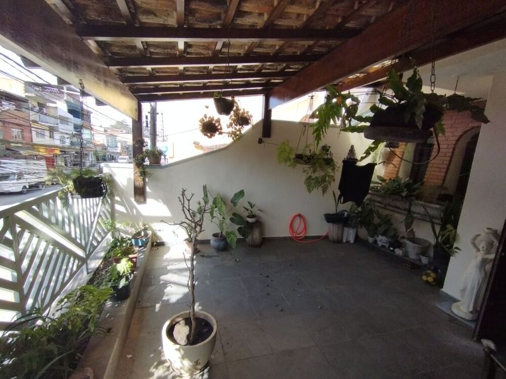 Casa, 3 quartos, 211 m² - Foto 2