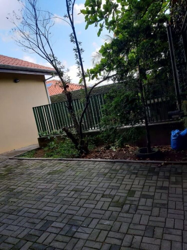 Sobrado à venda com 5 quartos, 264m² - Foto 4