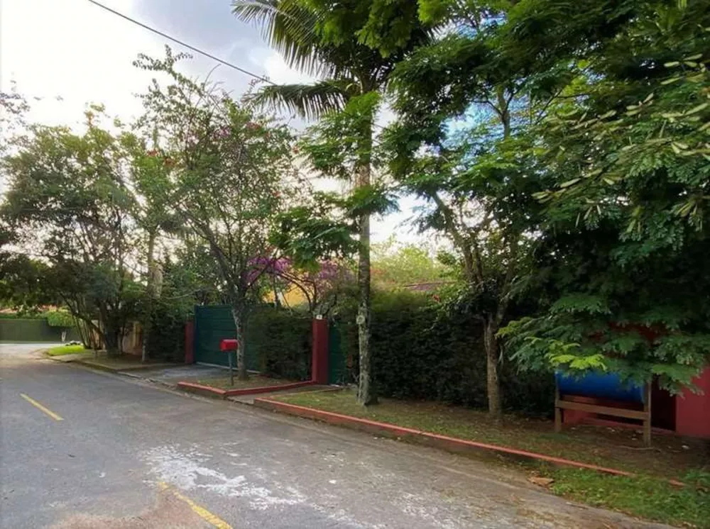 Casa de Condomínio à venda com 3 quartos, 285m² - Foto 2