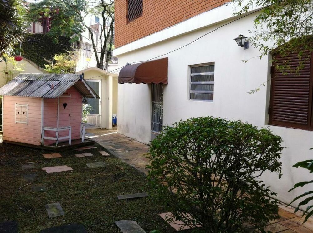 Sobrado à venda com 4 quartos, 319m² - Foto 1