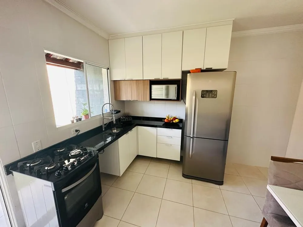Casa, 2 quartos, 72 m² - Foto 1