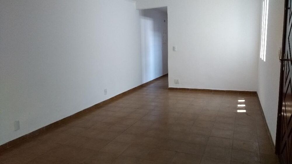 Sobrado à venda com 3 quartos, 137m² - Foto 1