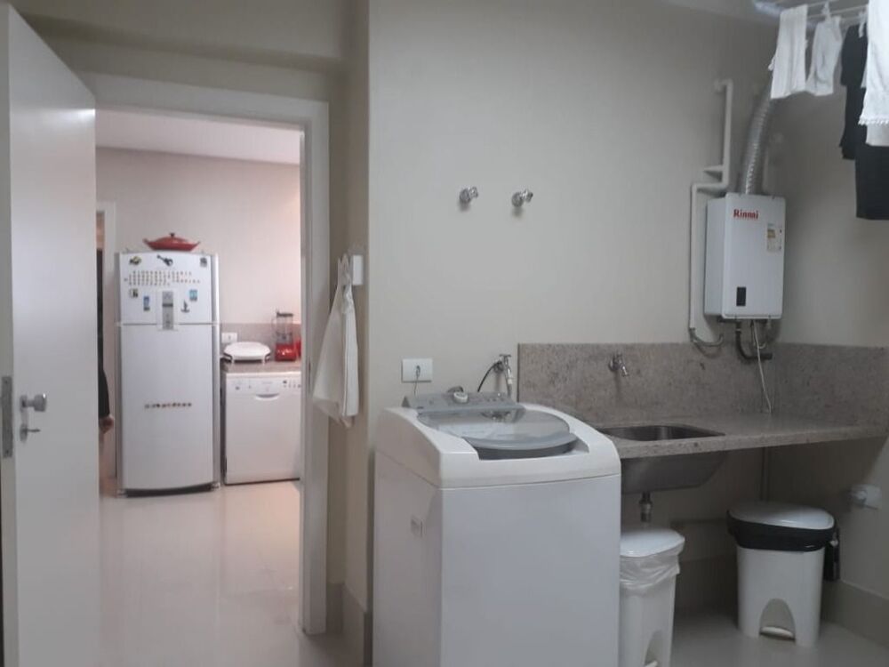 Apartamento, 3 quartos, 250 m² - Foto 1