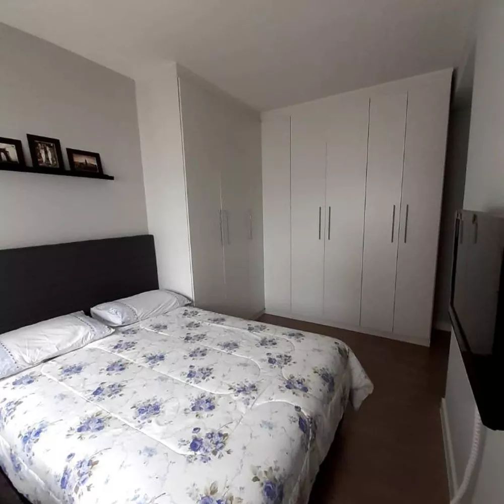 Apartamento à venda com 2 quartos, 67m² - Foto 3