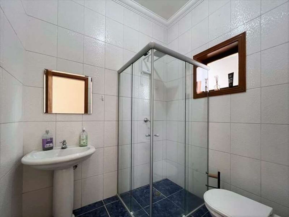 Sobrado, 4 quartos, 697 m² - Foto 1