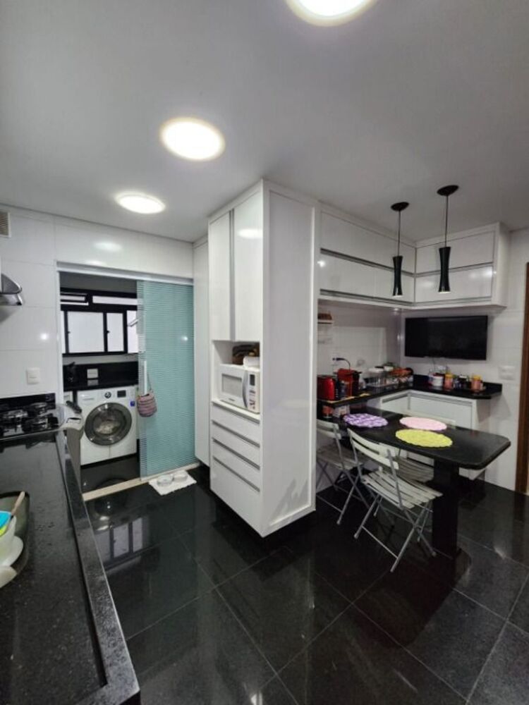 Cobertura à venda com 4 quartos, 216m² - Foto 4