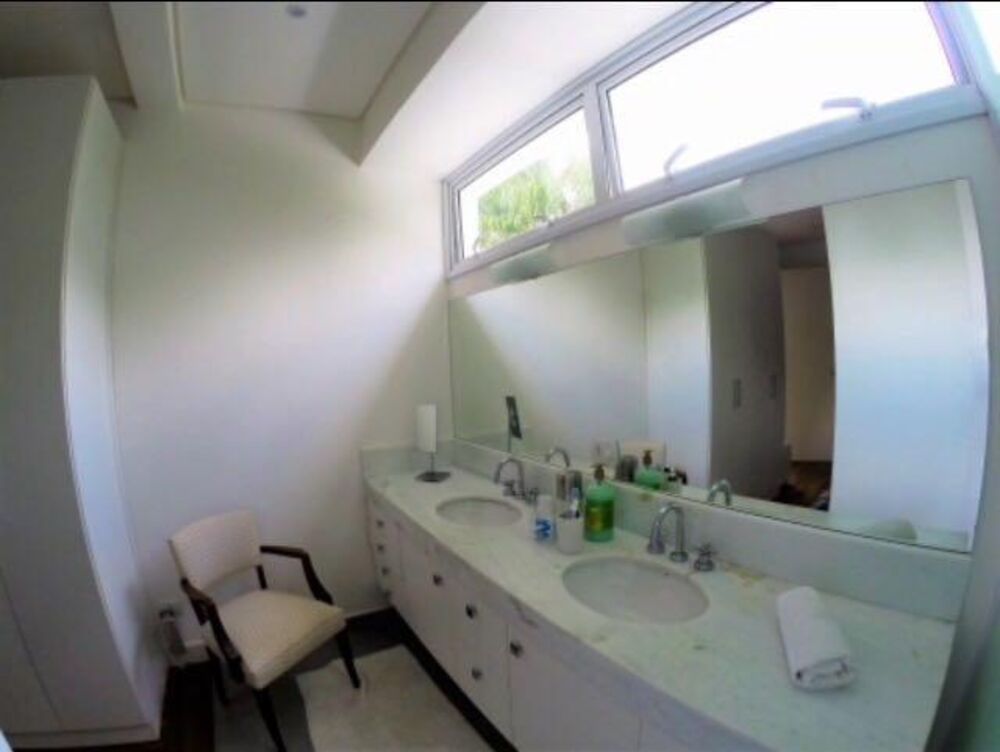 Sobrado, 4 quartos, 350 m² - Foto 1