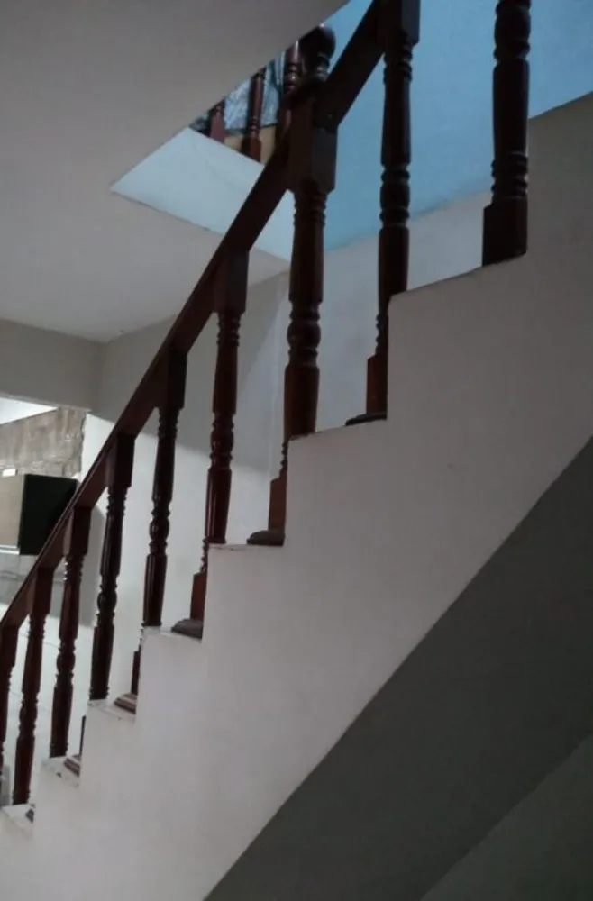 Casa, 5 quartos, 233 m² - Foto 1