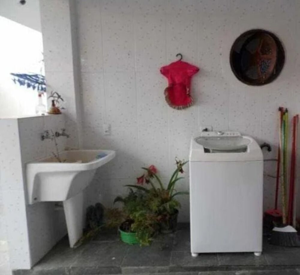 Casa, 3 quartos, 195 m² - Foto 1