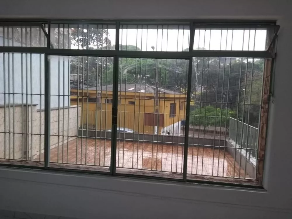 Sobrado à venda com 3 quartos, 200m² - Foto 3