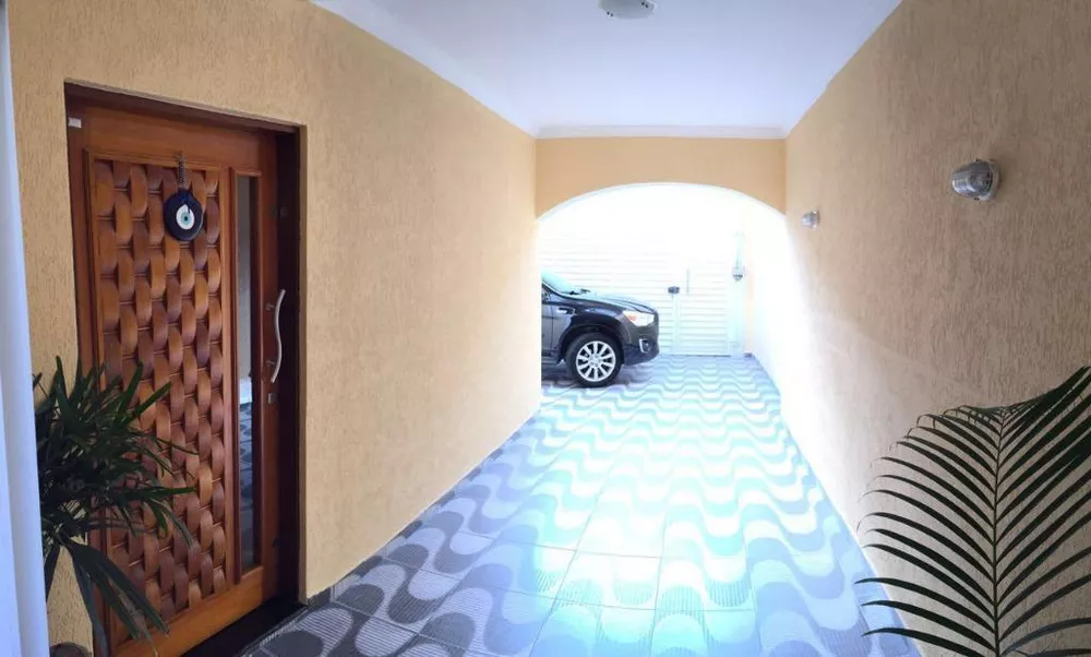 Sobrado à venda com 4 quartos, 162m² - Foto 1