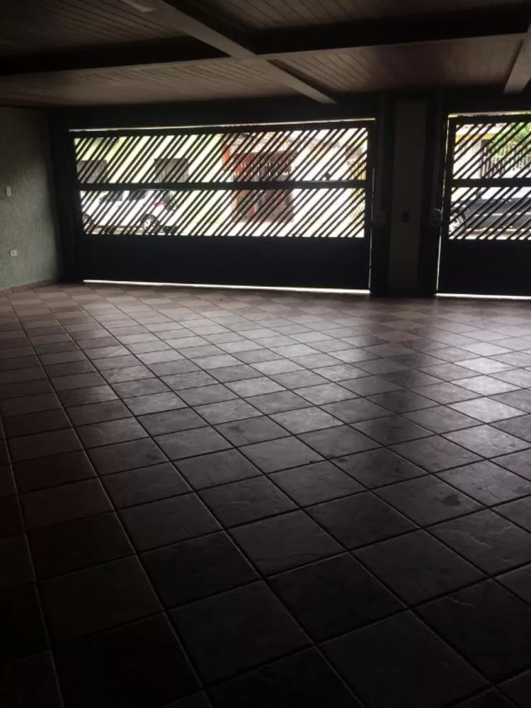 Sobrado à venda com 3 quartos, 421m² - Foto 3