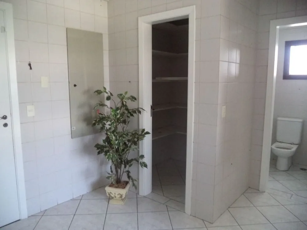 Apartamento, 3 quartos, 246 m² - Foto 8