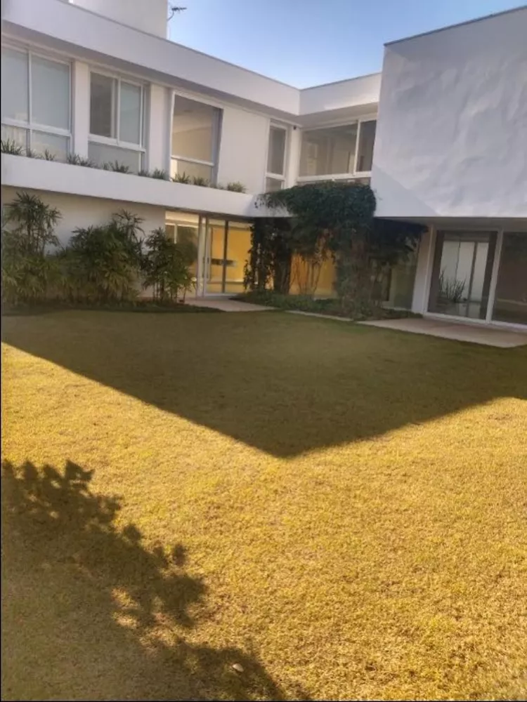 Sobrado à venda com 4 quartos, 863m² - Foto 4