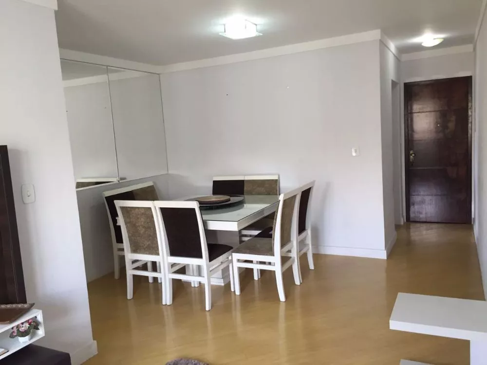 Apartamento à venda com 3 quartos, 65m² - Foto 3