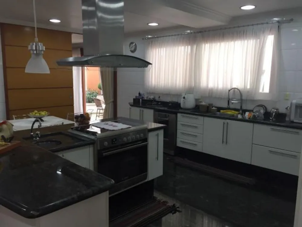 Casa, 4 quartos, 650 m² - Foto 11