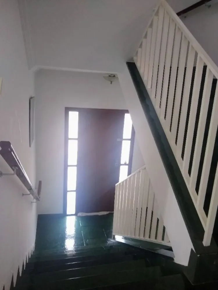 Sobrado, 3 quartos, 329 m² - Foto 2