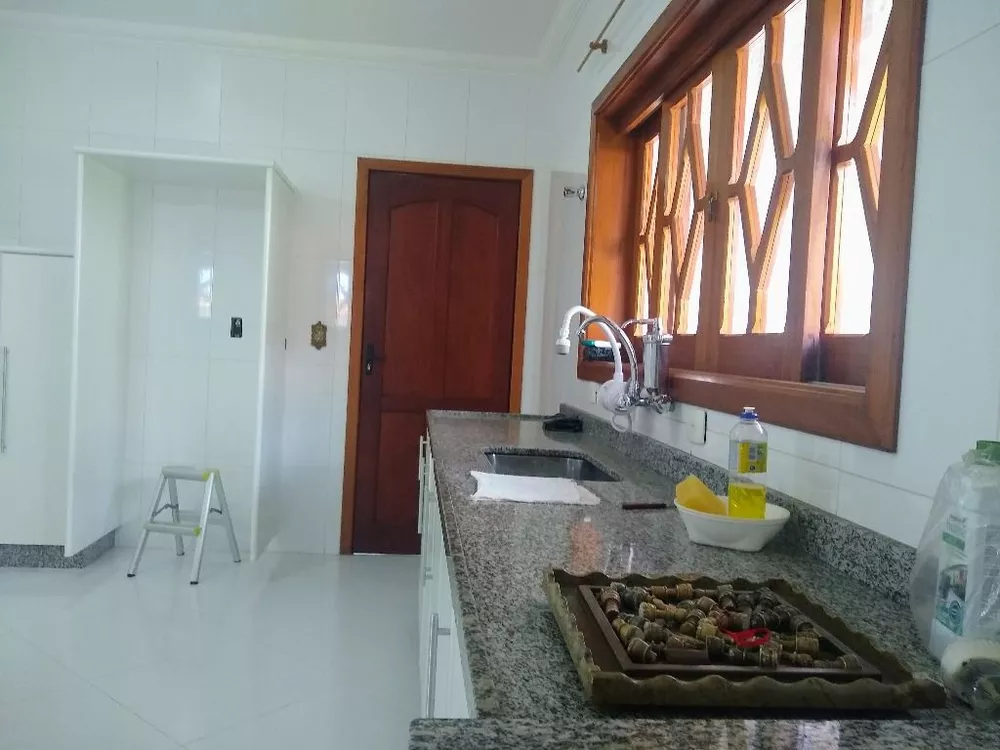 Sobrado, 3 quartos, 329 m² - Foto 3