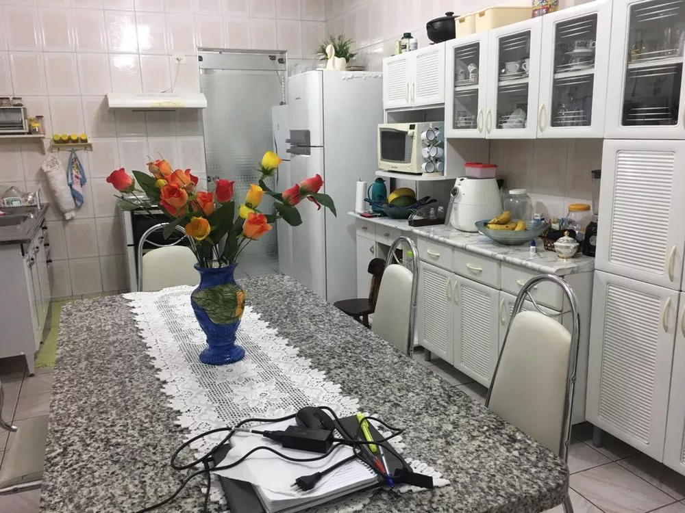 Sobrado à venda e aluguel com 3 quartos, 340m² - Foto 3