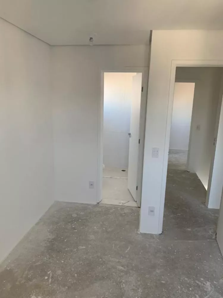 Apartamento à venda com 3 quartos, 135m² - Foto 4