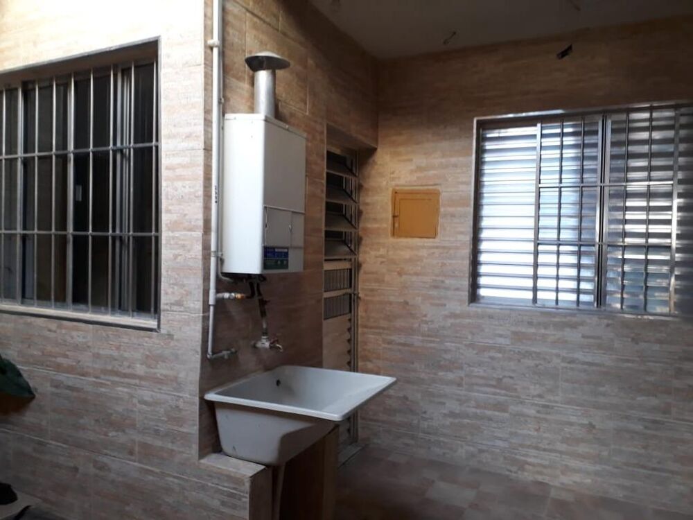 Casa à venda com 2 quartos, 140m² - Foto 3