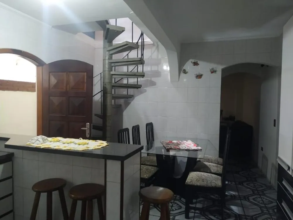 Casa, 4 quartos, 330 m² - Foto 10