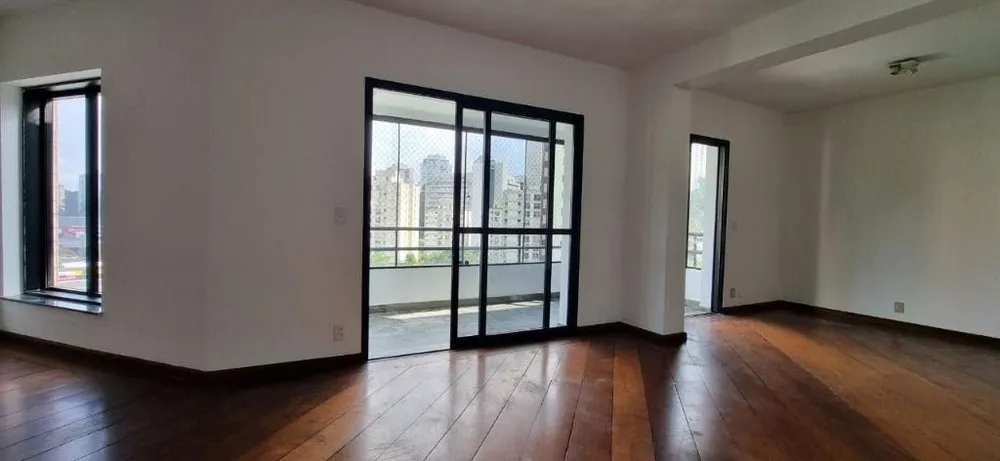 Apartamento, 3 quartos, 140 m² - Foto 1