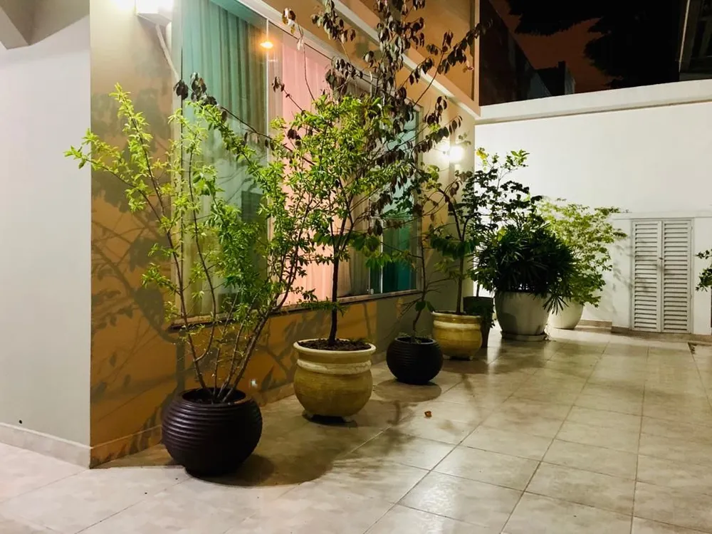 Sobrado, 4 quartos, 320 m² - Foto 1