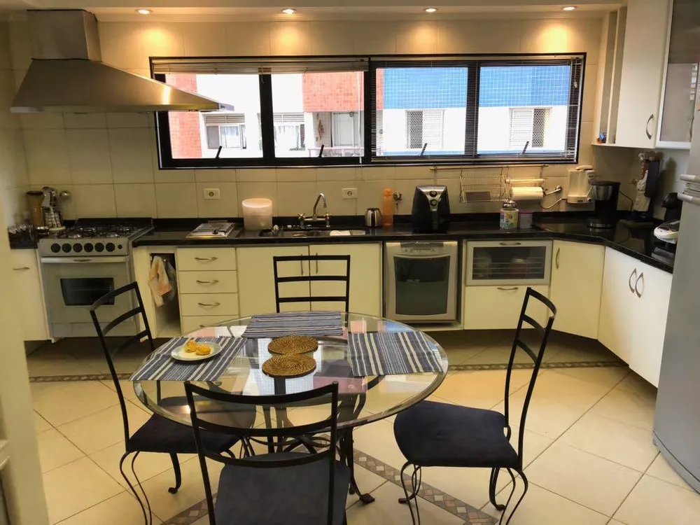 Apartamento à venda com 4 quartos, 160m² - Foto 9