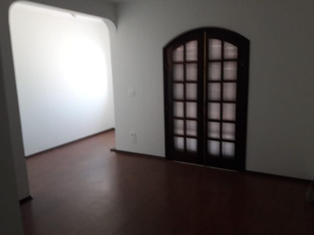 Sobrado à venda com 3 quartos, 125m² - Foto 2