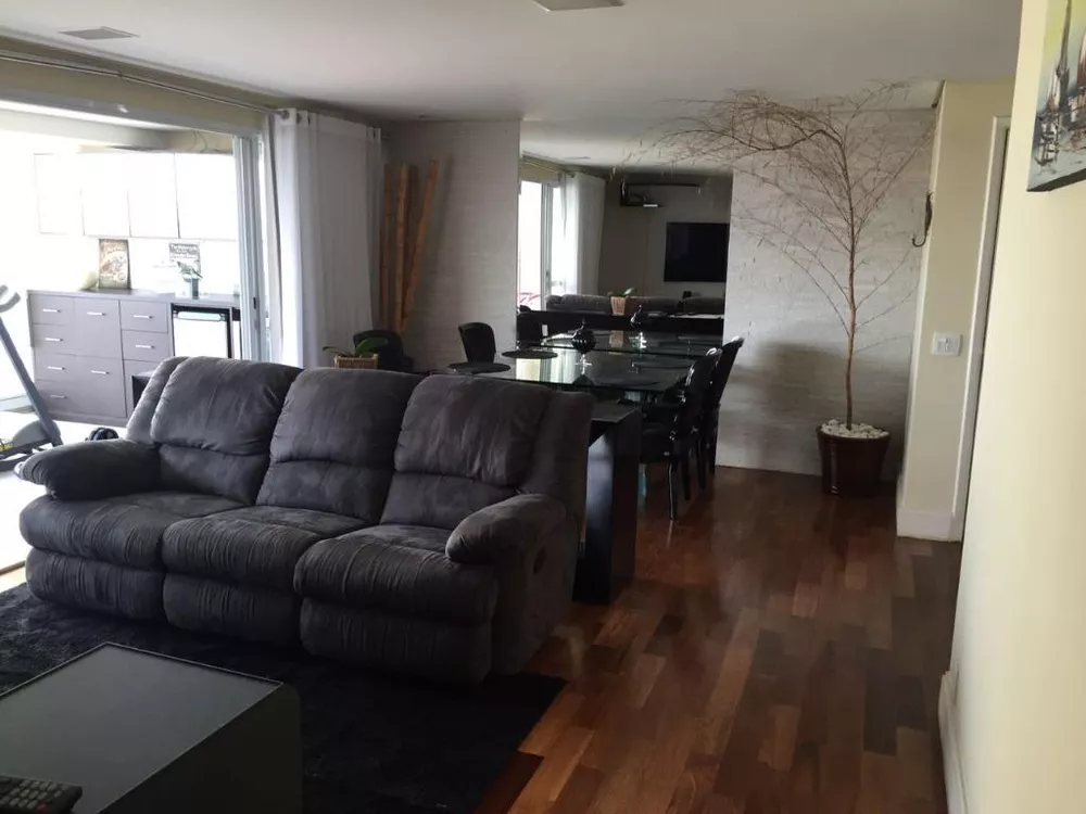 Apartamento à venda com 3 quartos, 134m² - Foto 2