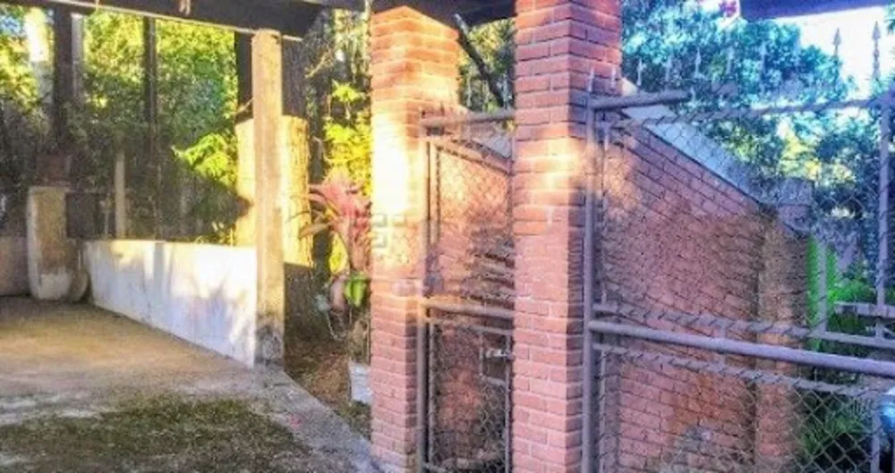 Chácara, 3 quartos, 2342 m² - Foto 2