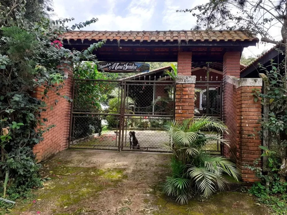 Chácara, 3 quartos, 2342 m² - Foto 1