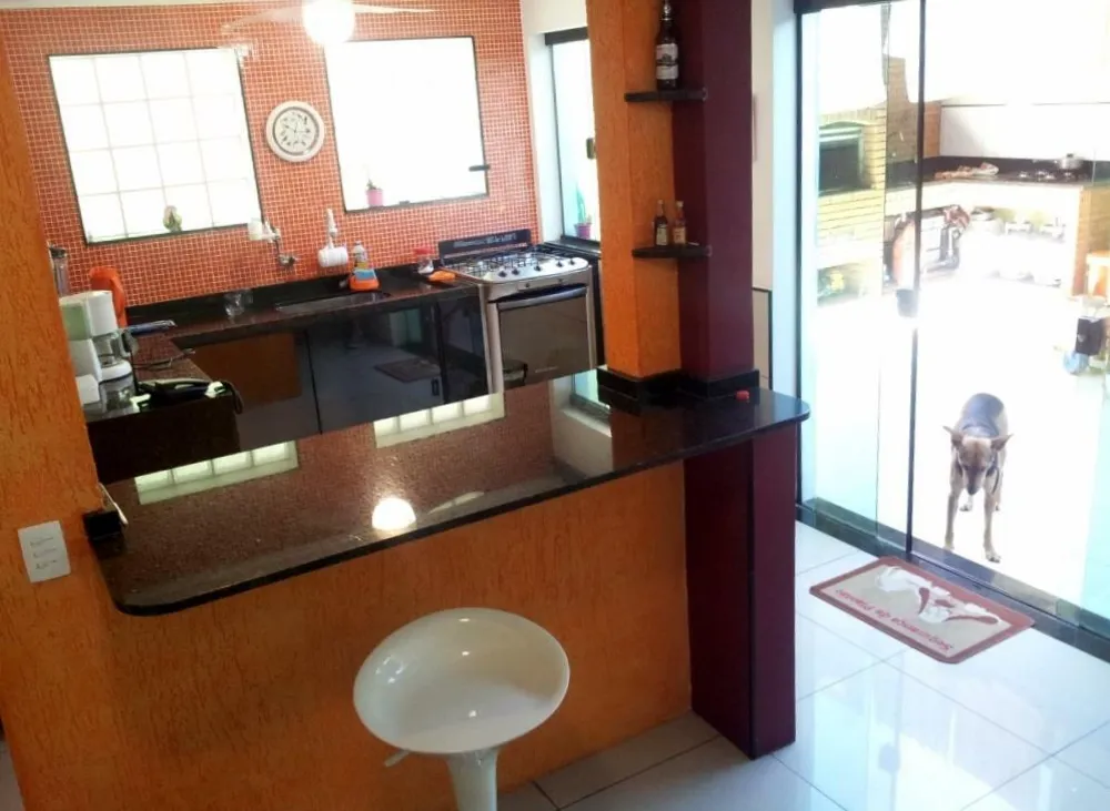 Sobrado, 3 quartos, 280 m² - Foto 1